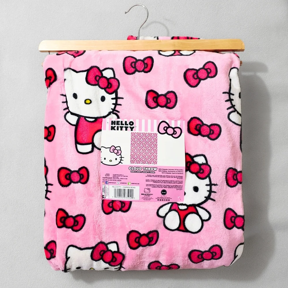 Authentic Hello Kitty Pink Plush Throw Blanket 60x70 Sanrio Soft Cozy Kawaii NEW - Picture 1 of 7